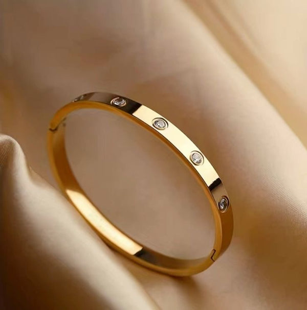 Solid Gold/Rosegold Bracelet