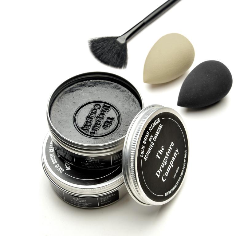 Solid Charcoal Brush Cleanser